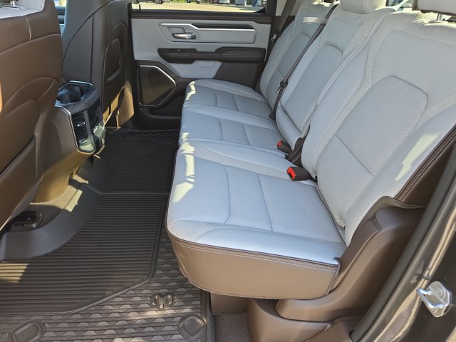 New 2026 RAM 1500 Laramie AWD/4WD image 35
