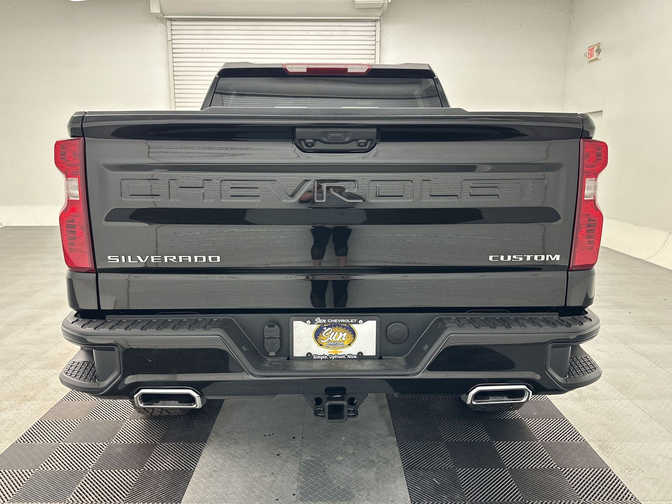 New 2026 Chevrolet Silverado 1500 Custom Trail Boss w/ LPO, Dark Essentials Package AWD/4WD image 10