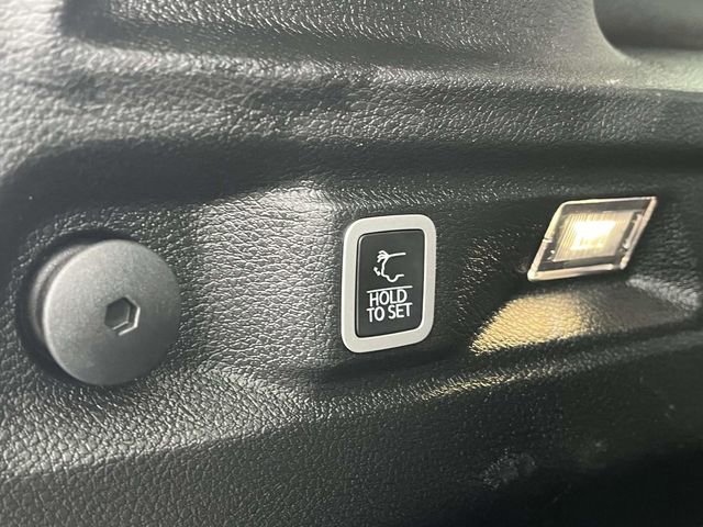 Used 2022 Jeep Grand Cherokee L Limited image 23