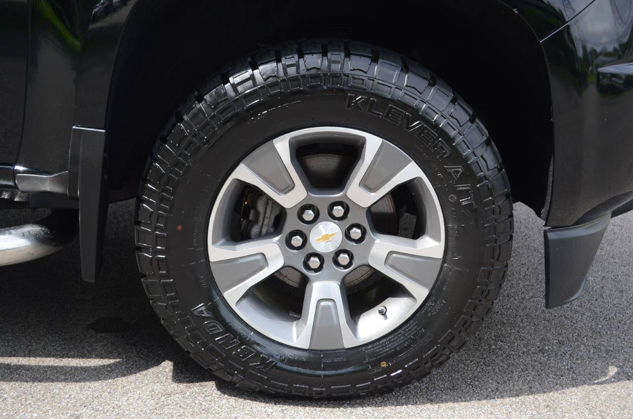 Used 2018 Chevrolet Colorado Z71 AWD/4WD image 12
