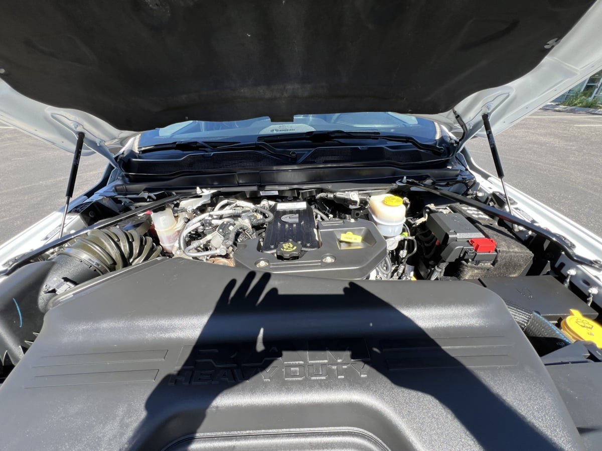 Used 2025 RAM 2500 Laramie AWD/4WD image 10