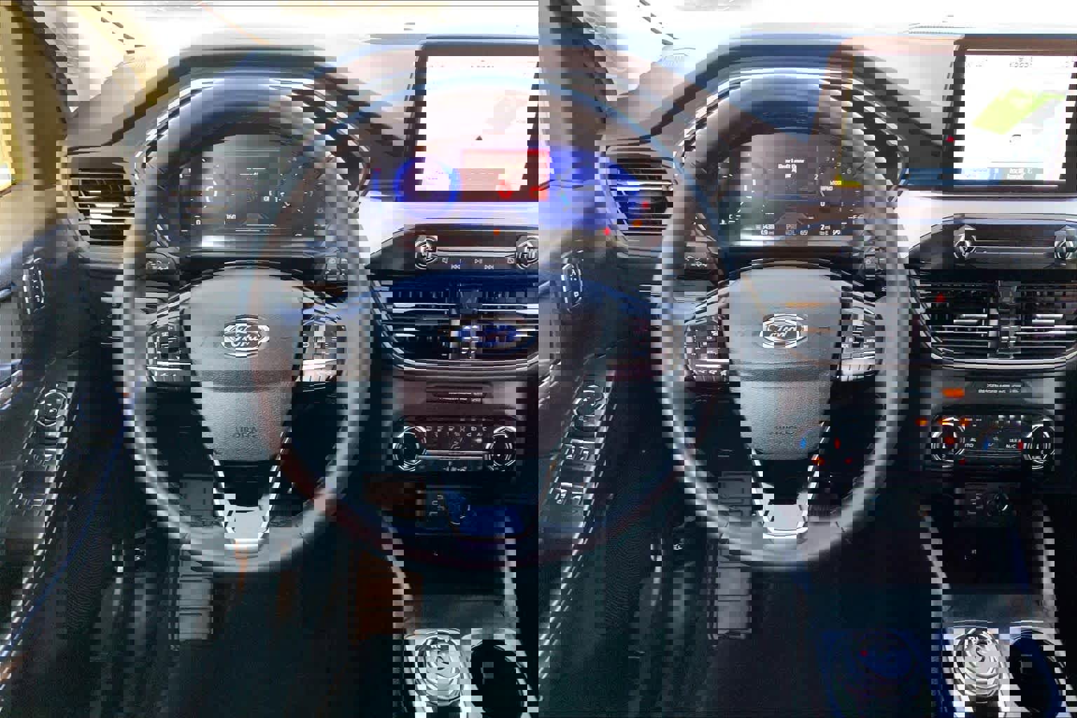 Used 2022 Ford Escape SEL w/ Technology Package image 6