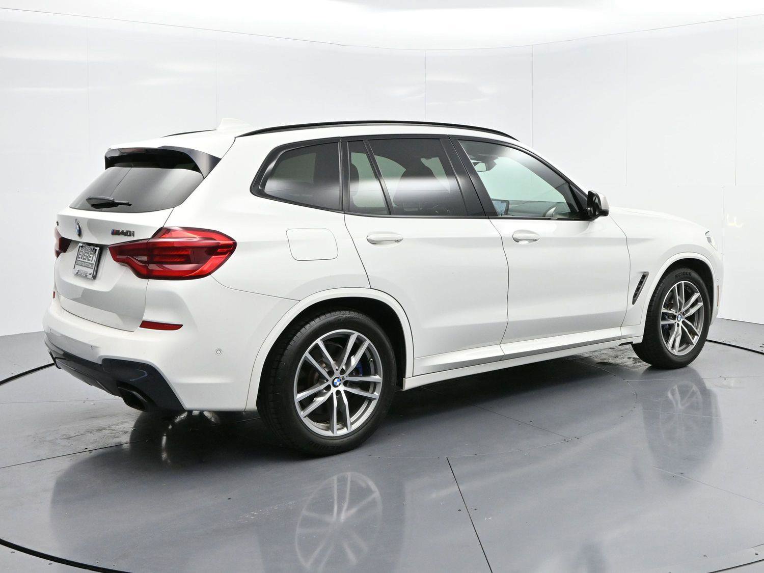 Used 2018 BMW X3 M40i image 7
