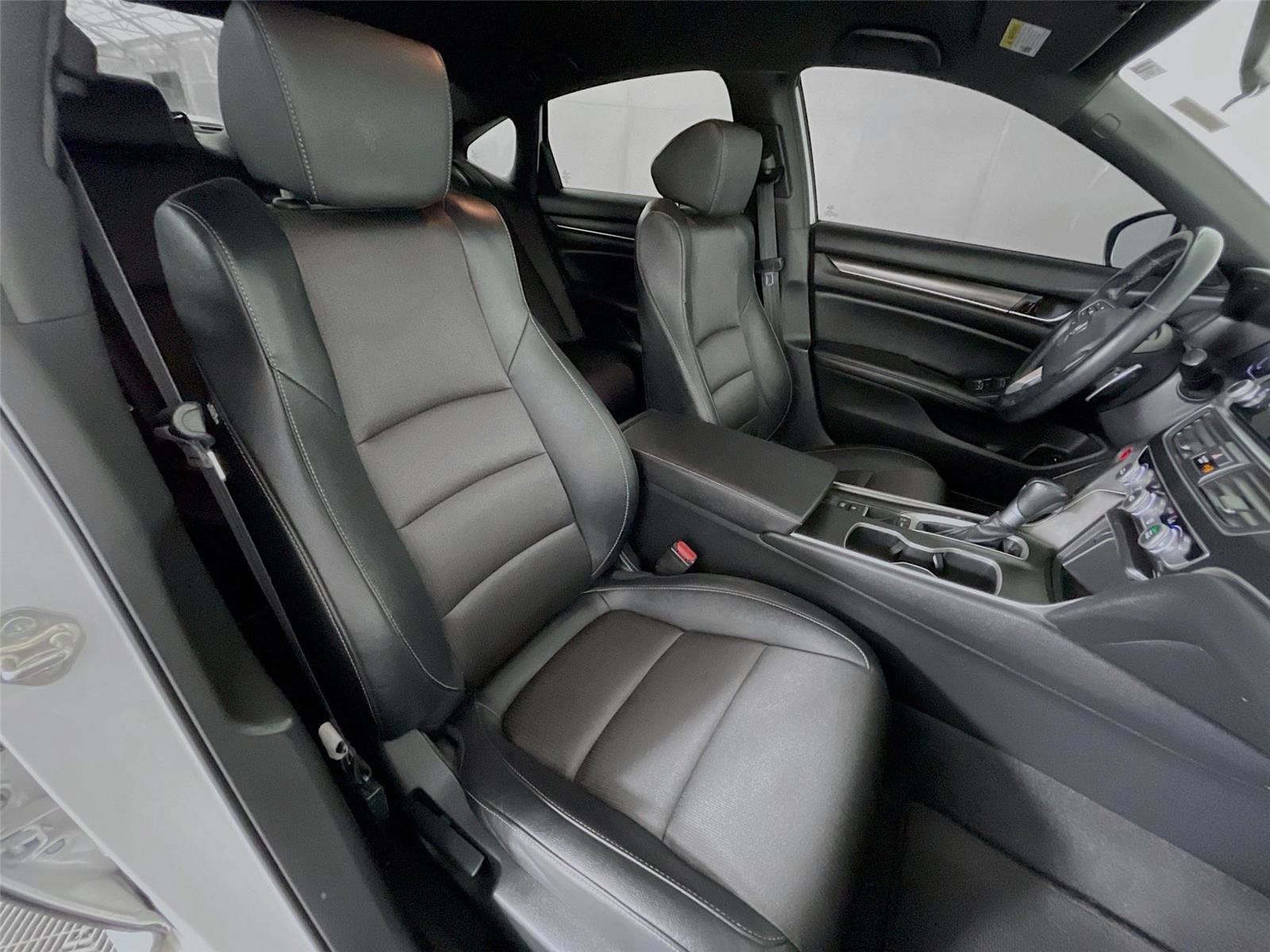 Used 2019 Honda Accord Sport image 29