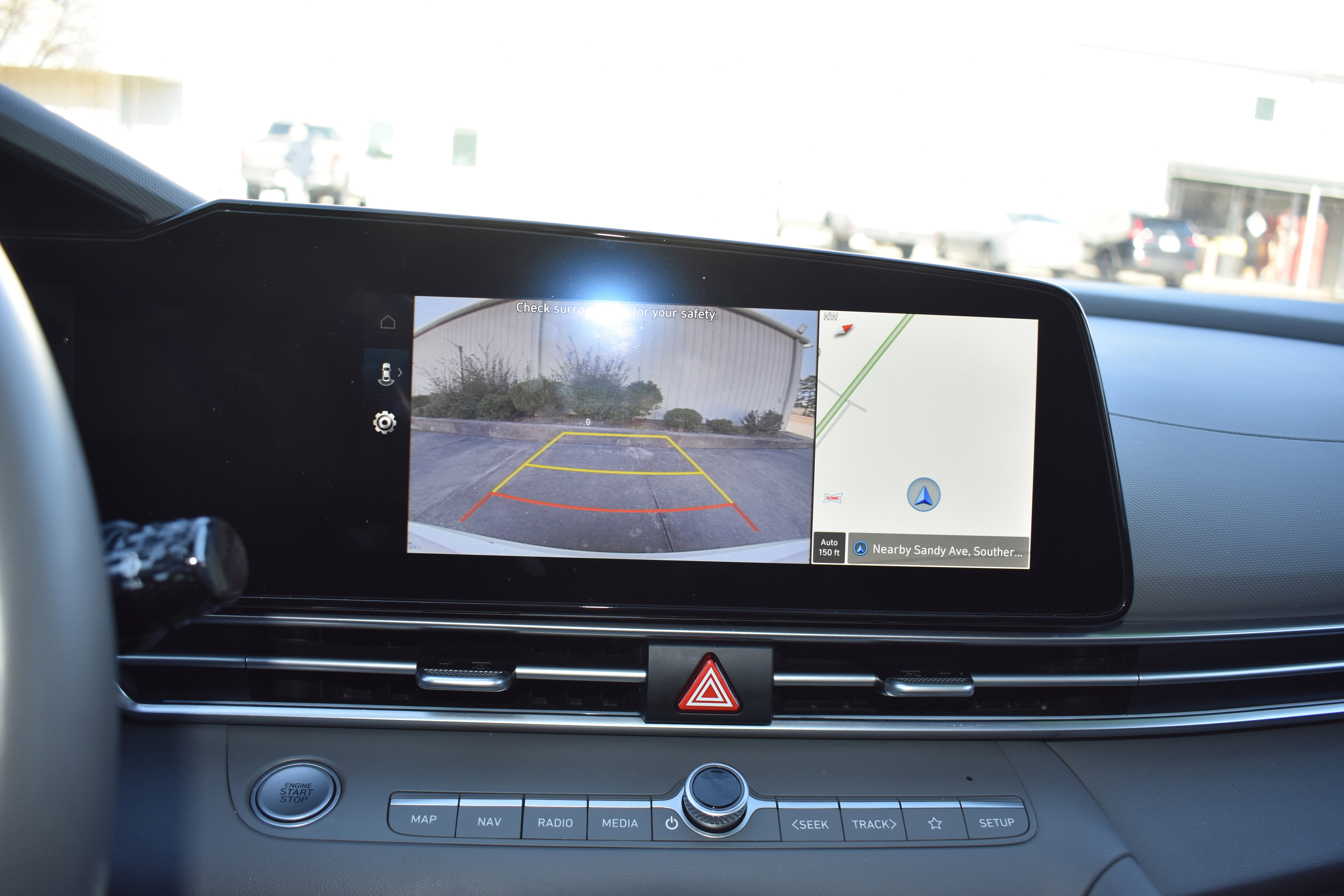 Used 2025 Hyundai Elantra SEL image 20