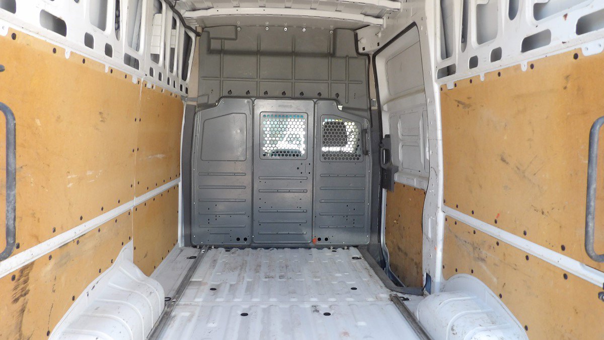Used 2020 Nissan NV 2500 SV RWD image 33