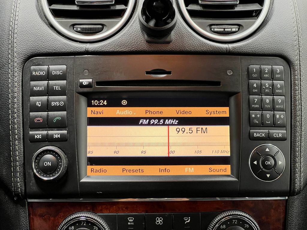 Used 2010 Mercedes-Benz GL 450 4MATIC image 23