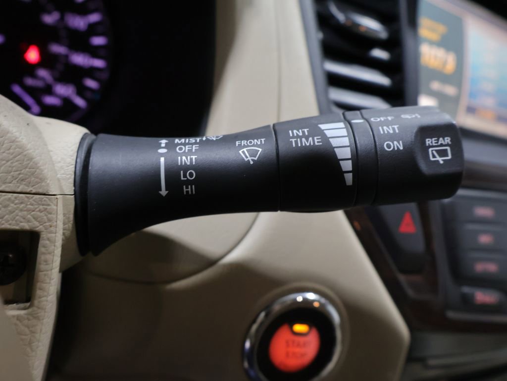 Used 2013 Nissan Pathfinder SL image 36