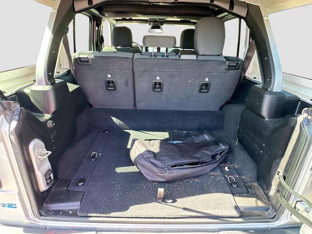 Used 2024 Jeep Wrangler Unlimited Sahara image 23