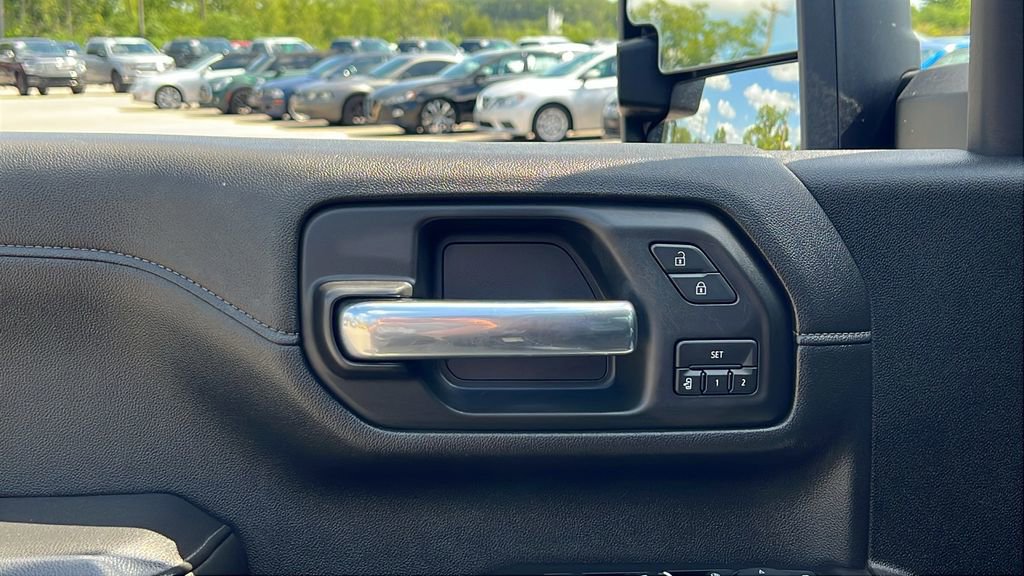 Used 2020 Chevrolet Silverado 2500 LTZ w/ LTZ Plus Package image 11