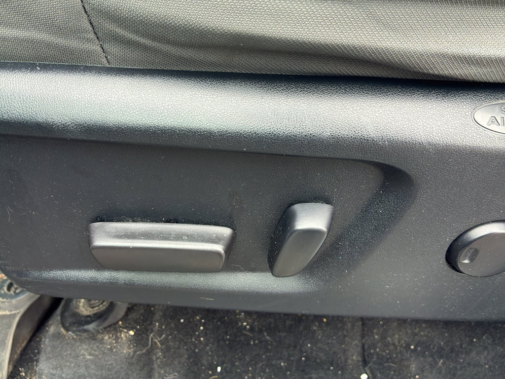 Used 2020 Toyota Tundra SR5 w/ TRD Off-Road Package image 10