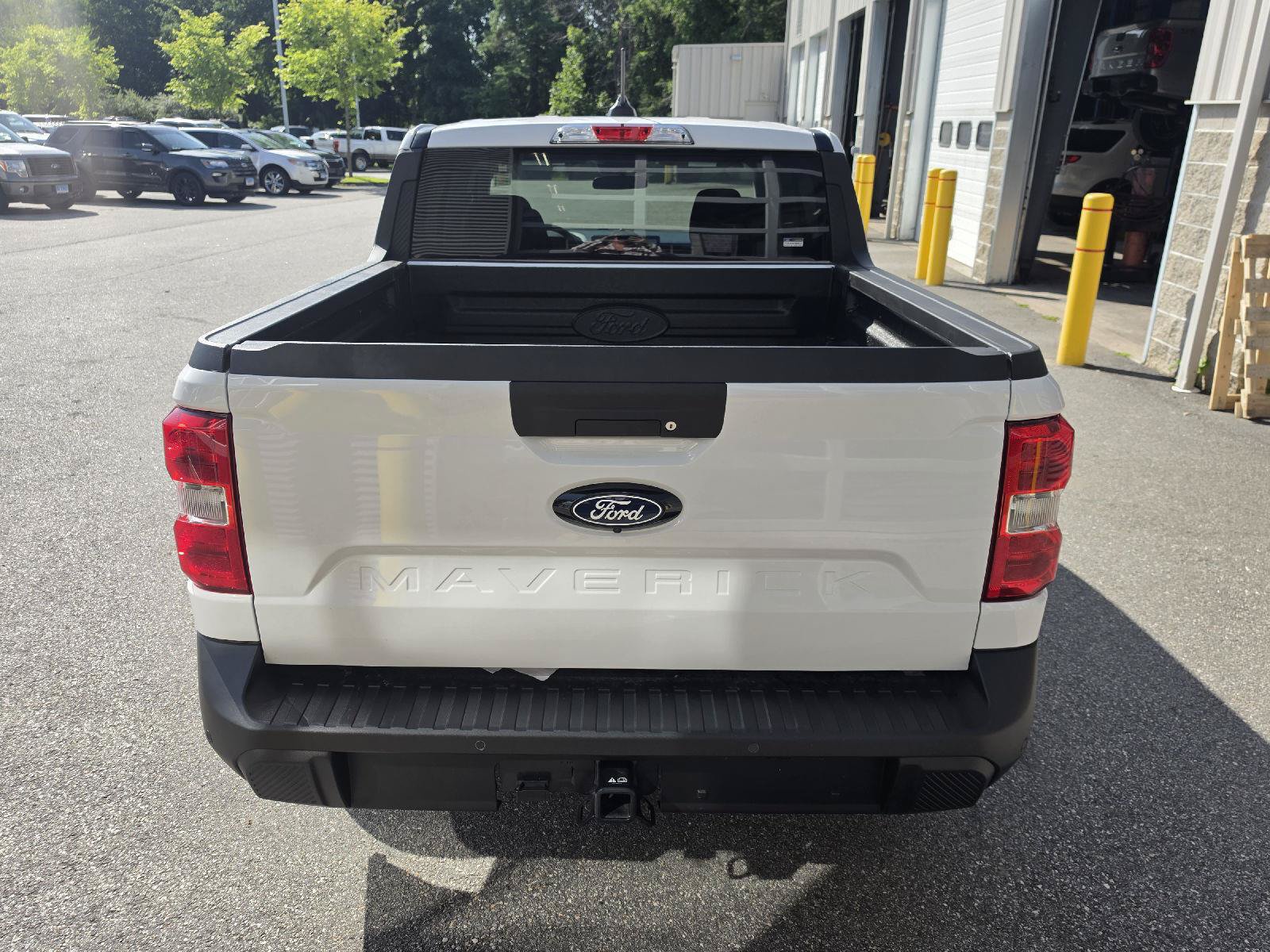 Used 2025 Ford Maverick XLT w/ Equipment Group 301A AWD/4WD image 4
