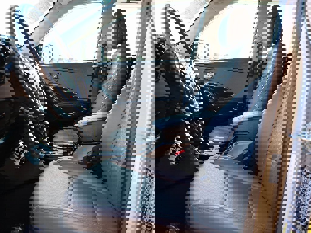 Used 2017 Hyundai Santa Fe Sport image 24