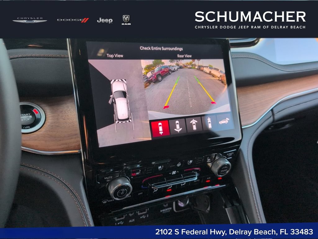 New 2025 Jeep Grand Cherokee Summit AWD/4WD image 12
