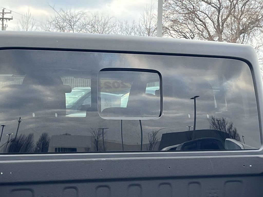 Used 2023 Jeep Gladiator Sport image 12