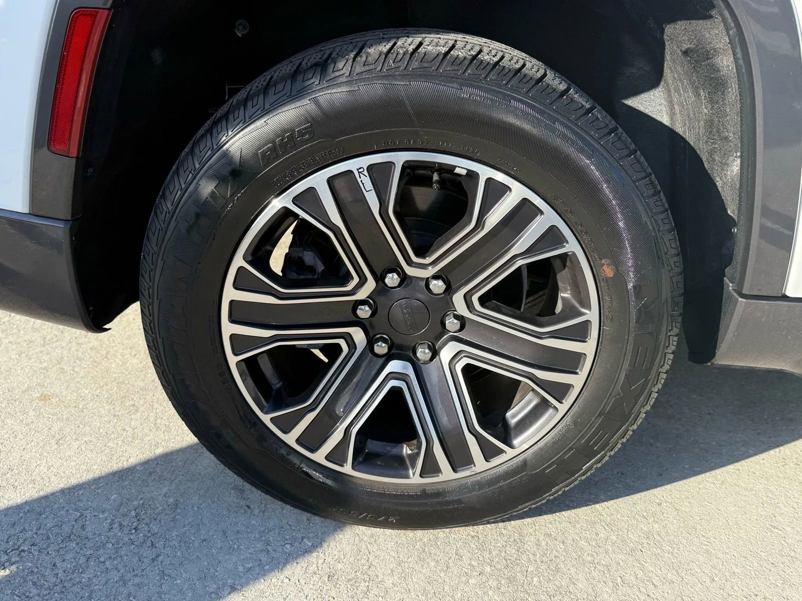 Used 2022 Jeep Wagoneer Series II image 8