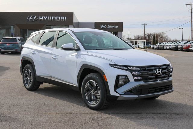 New 2026 Hyundai Tucson Blue SE w/ Tow & Go Package AWD/4WD image 1