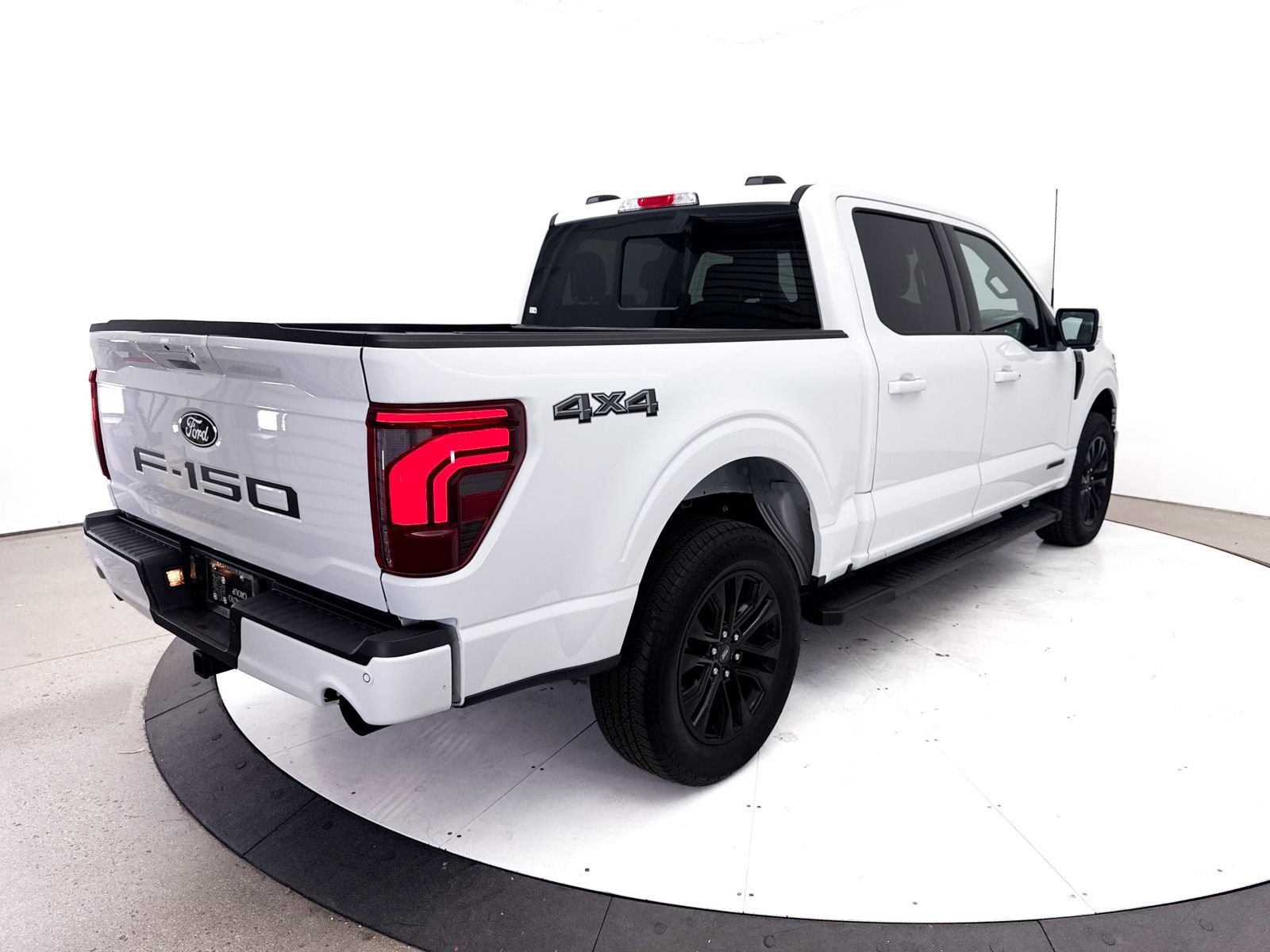 Used 2024 Ford F150 Lariat w/ Equipment Group 502A High AWD/4WD image 19
