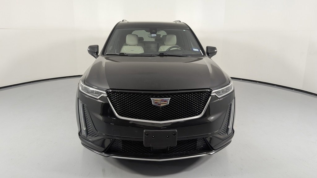 Certified 2022 Cadillac XT6 Sport w/ Technology Package image 2