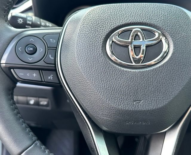 Used 2022 Toyota RAV4 XLE Premium AWD/4WD image 20