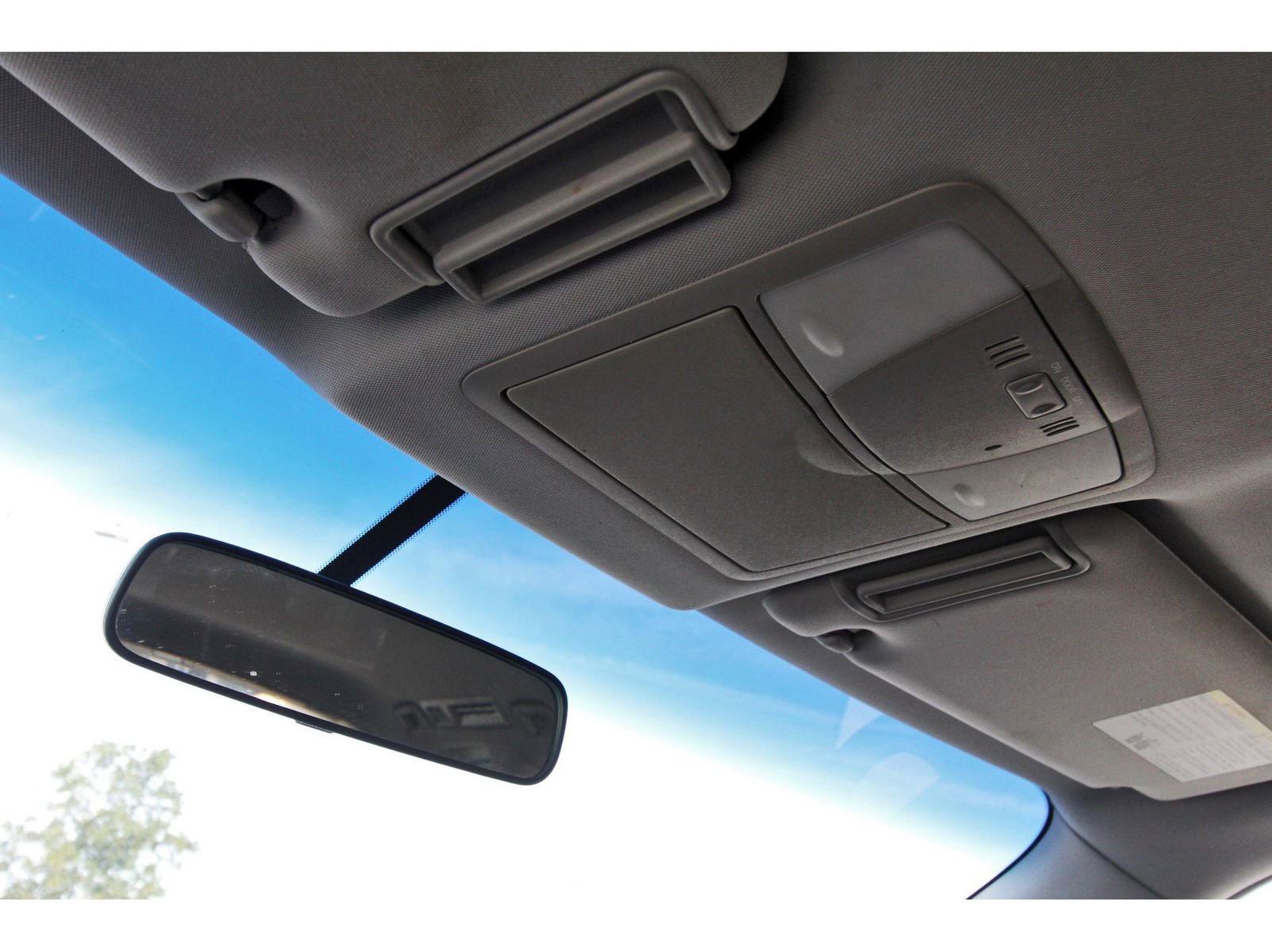 Used 2017 Nissan Armada SV image 25