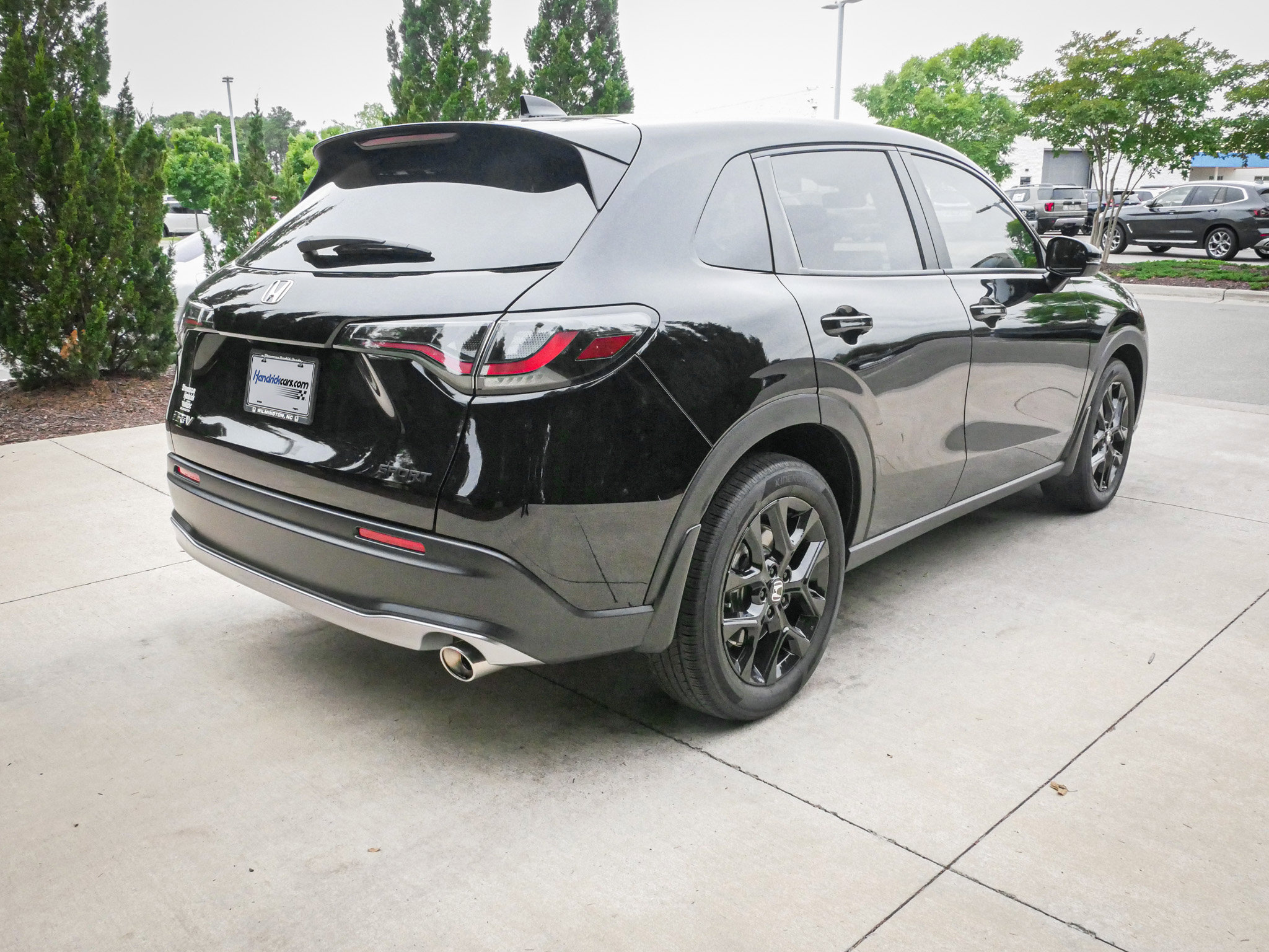 Used 2025 Honda HR-V Sport image 10