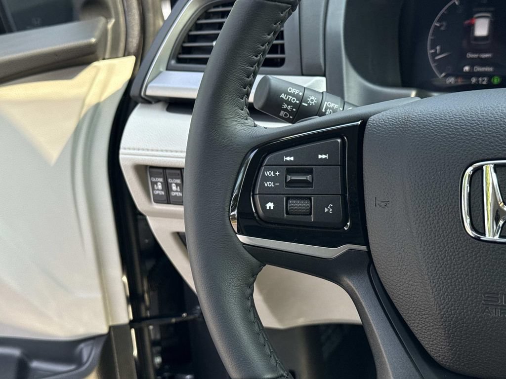 Certified 2026 Honda Odyssey EX-L image 10