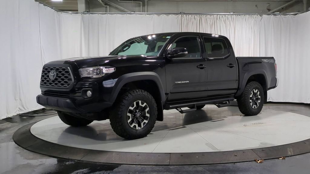 Used 2021 Toyota Tacoma TRD Off-Road image 4