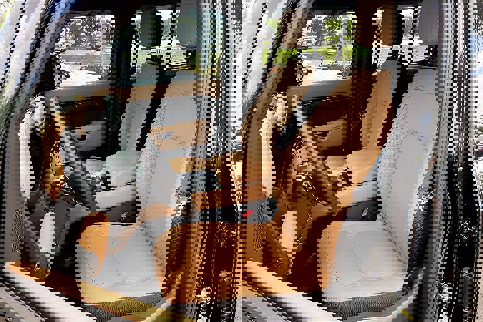 Used 2026 Land Rover Defender 110 V8 image 8