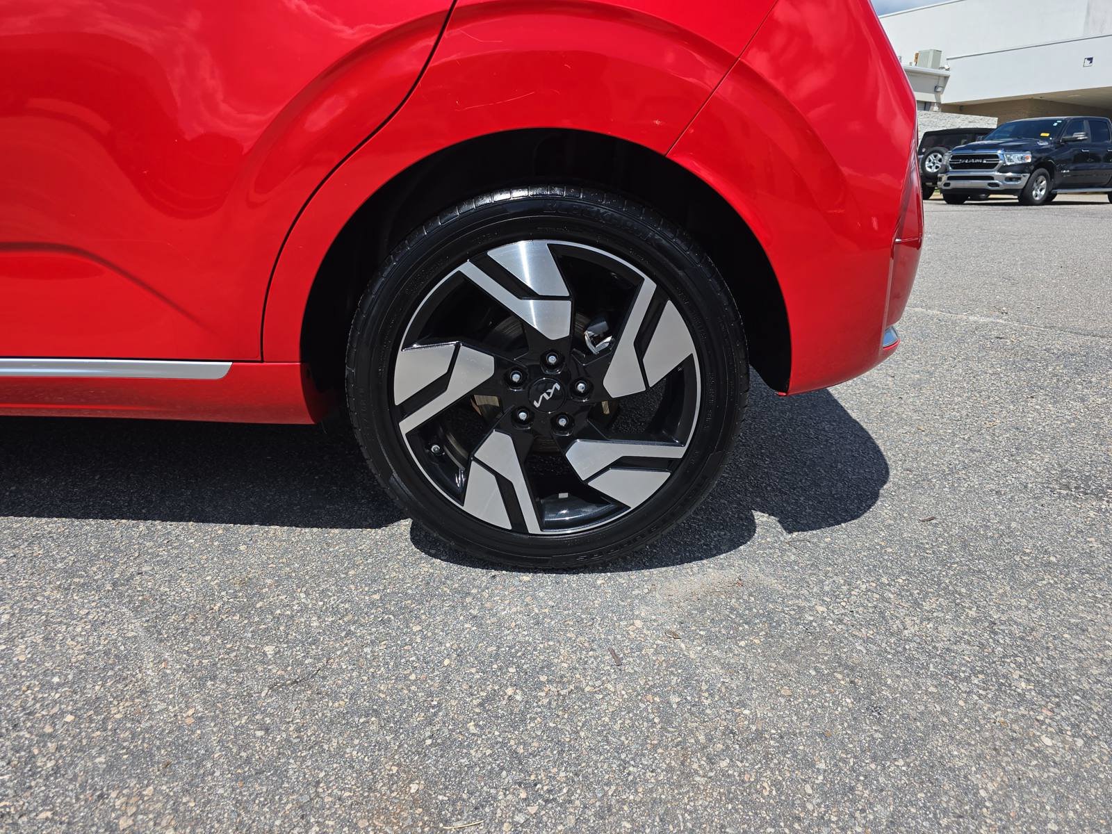 Used 2023 Kia Soul GT-Line FWD image 34
