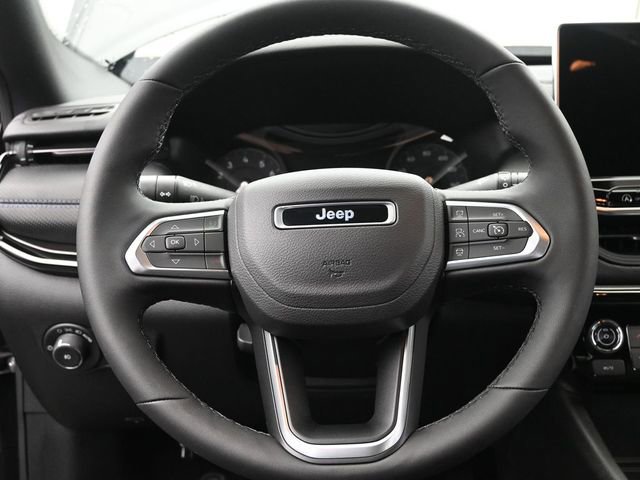 New 2026 Jeep Compass Latitude w/ Sun and Sound Group AWD/4WD image 28