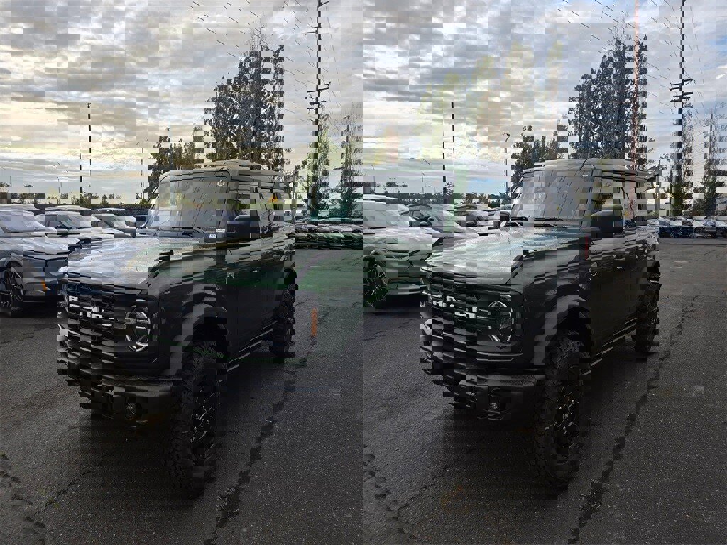 New 2025 Ford Bronco Big Bend w/ Black Diamond Package