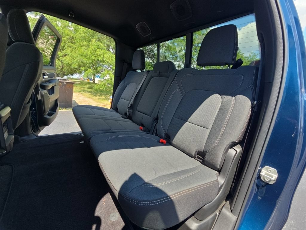 Used 2023 RAM 1500 Big Horn AWD/4WD image 18