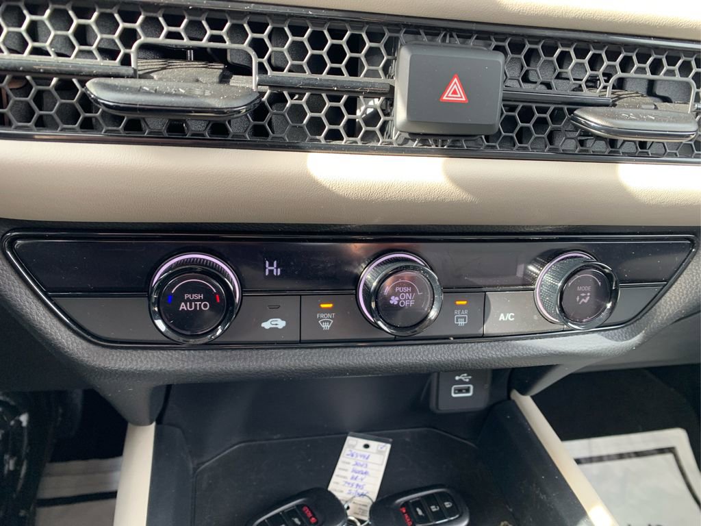 Certified 2023 Honda HR-V LX image 35