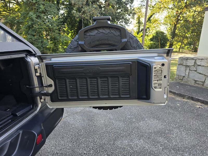 Used 2020 Jeep Wrangler Unlimited Rubicon image 25