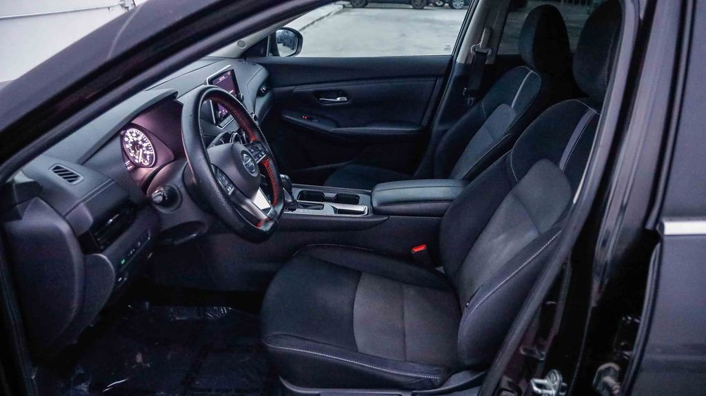 Used 2021 Nissan Sentra SV w/ Trunk Package image 18