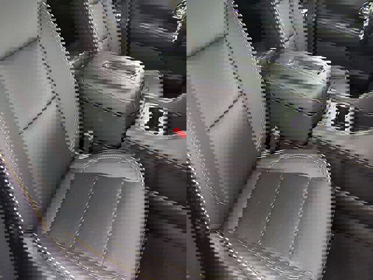 Used 2023 Chevrolet Suburban Premier image 21