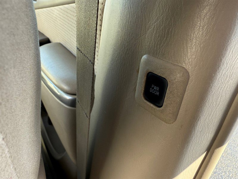 Used 2006 Toyota Sienna CE image 20