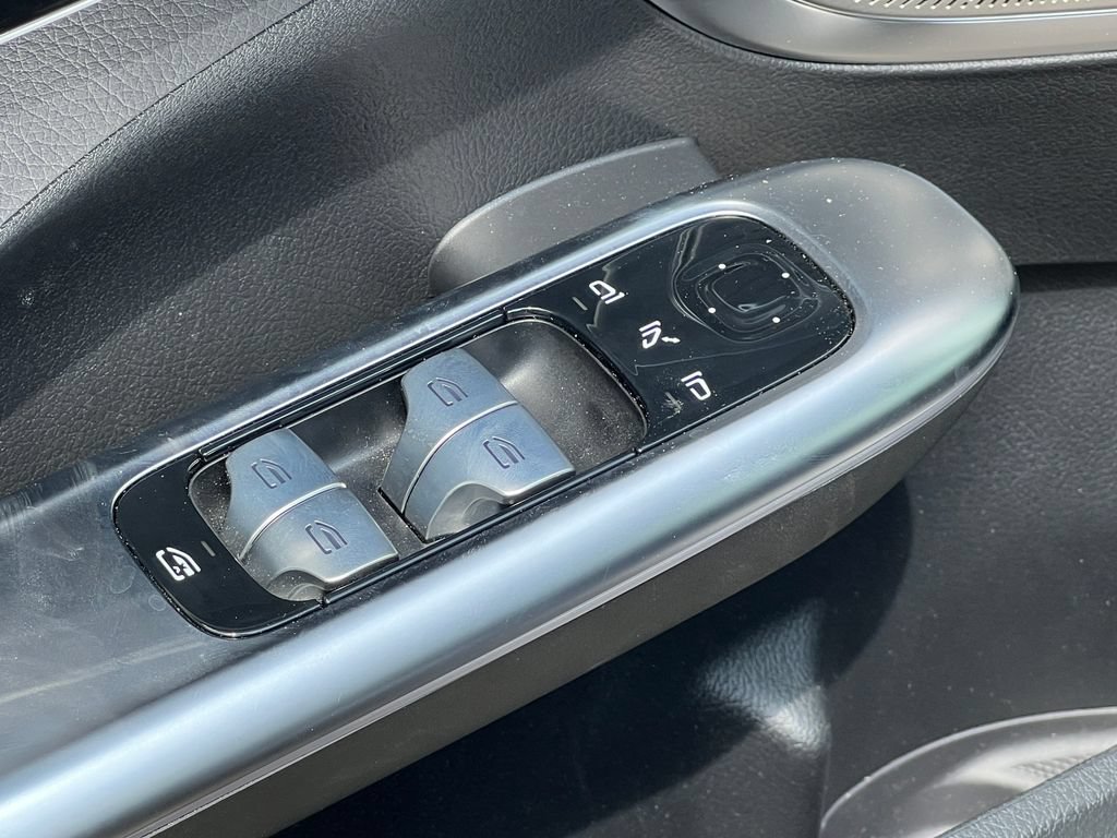 New 2024 Mercedes-Benz C 300 4MATIC Sedan image 14