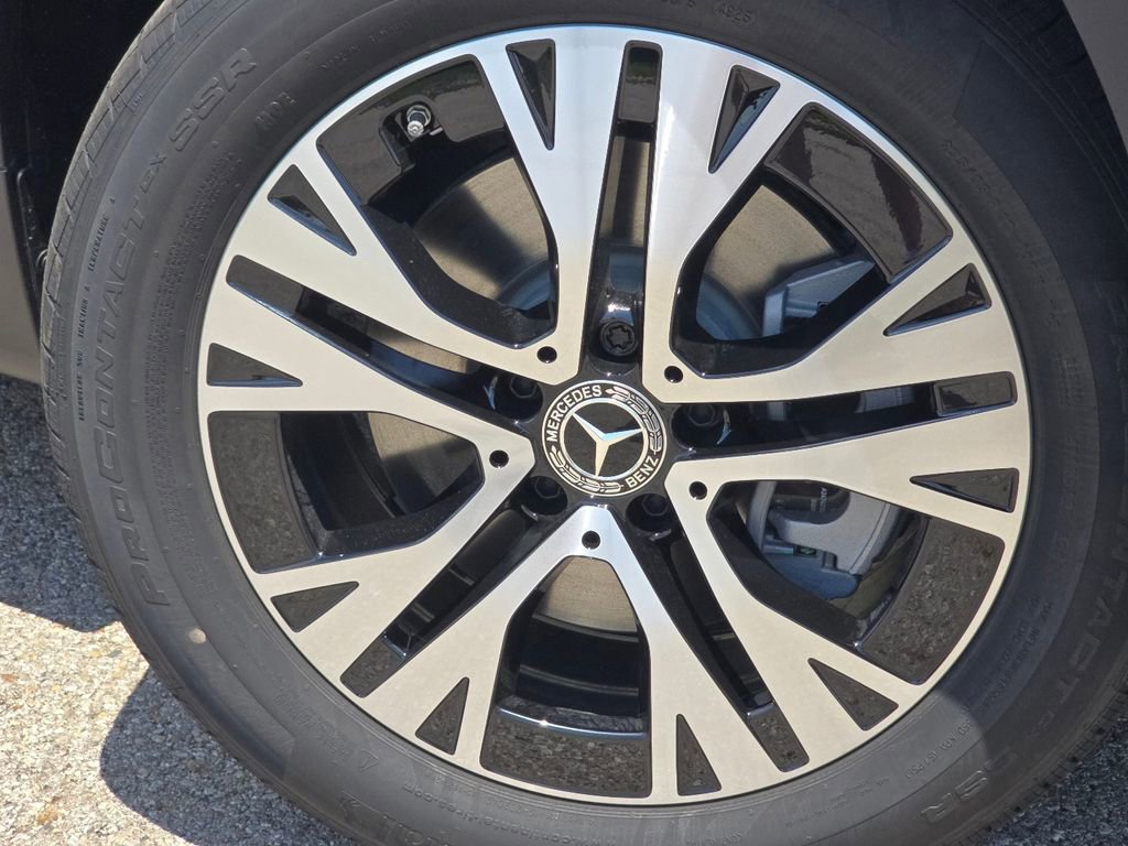 New 2026 Mercedes-Benz GLB 250 4MATIC image 9