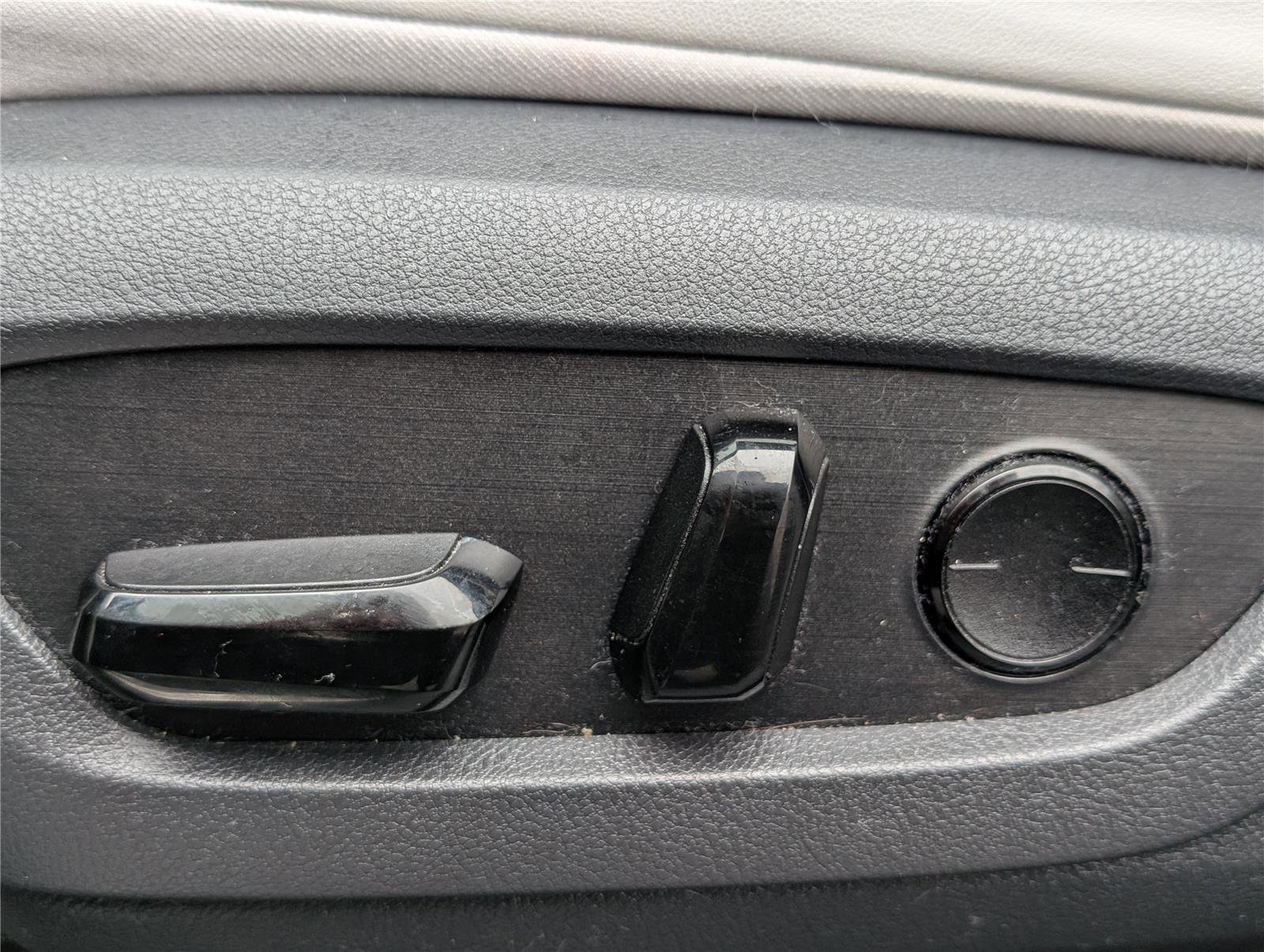 Certified 2023 Lexus RX 350h 350h Premium AWD w/ Accessory Package (K3) image 21