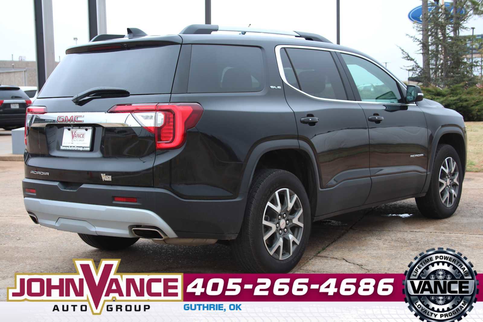 Used 2023 GMC Acadia SLE w/ Driver Convenience Package image 12