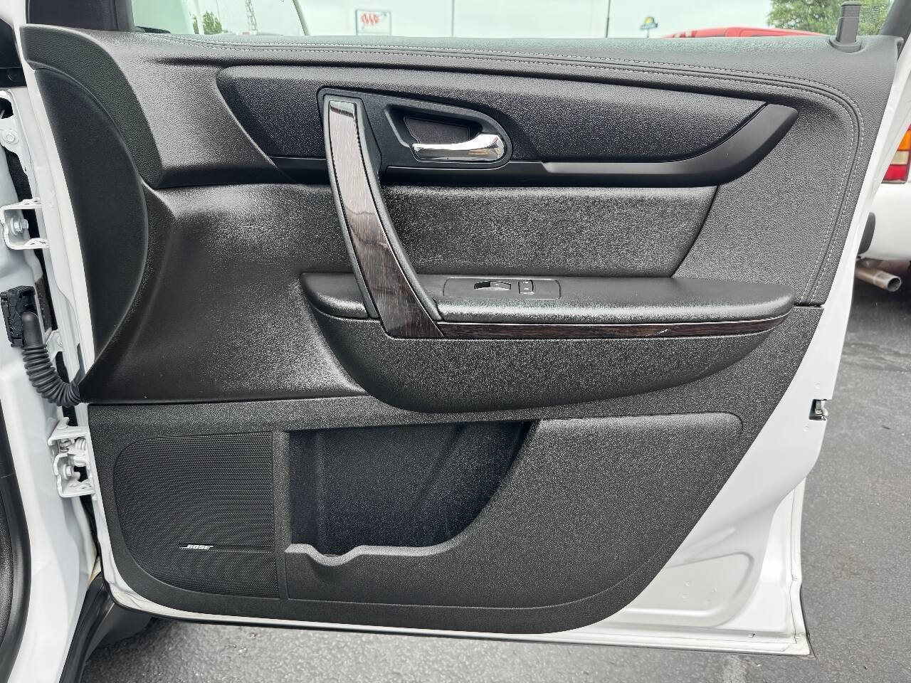 Used 2017 Chevrolet Traverse Premier FWD image 21