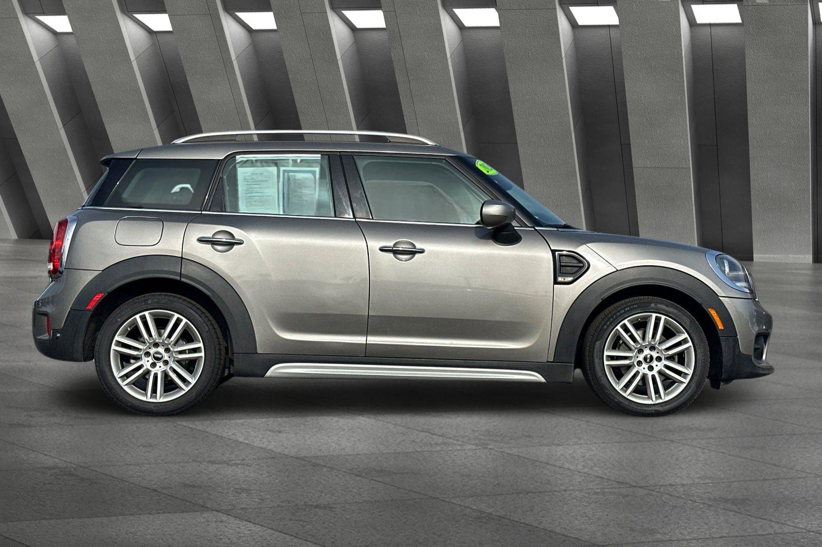 Used 2020 MINI Cooper Countryman image 3
