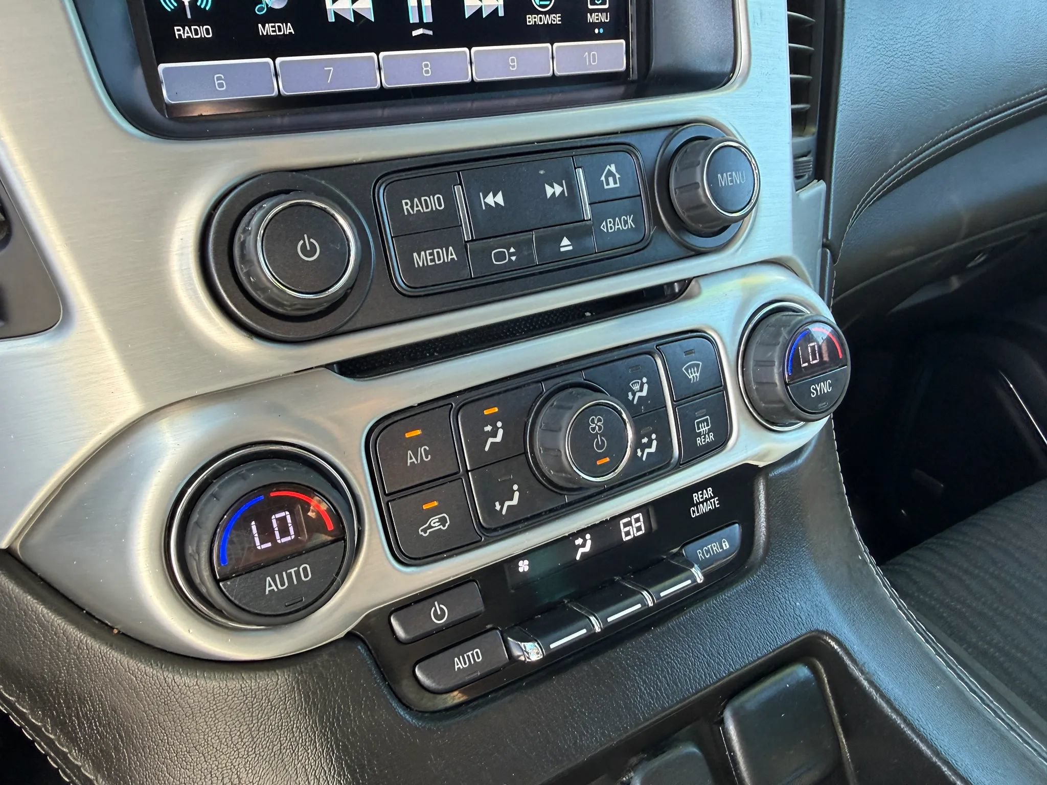 Used 2018 GMC Yukon SLE w/ SLE Value Package RWD image 20