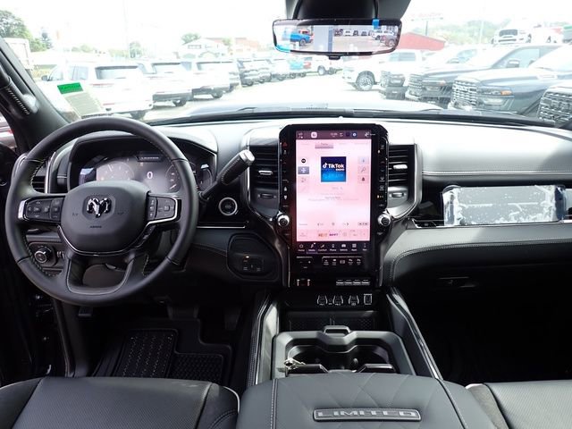 New 2026 RAM 2500 Limited AWD/4WD image 15