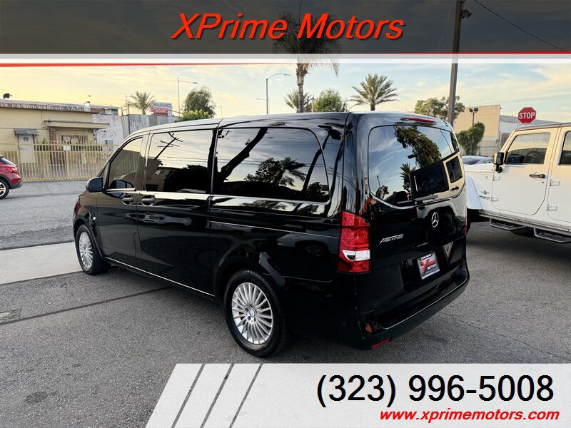 Used 2018 Mercedes-Benz Metris Passenger image 5