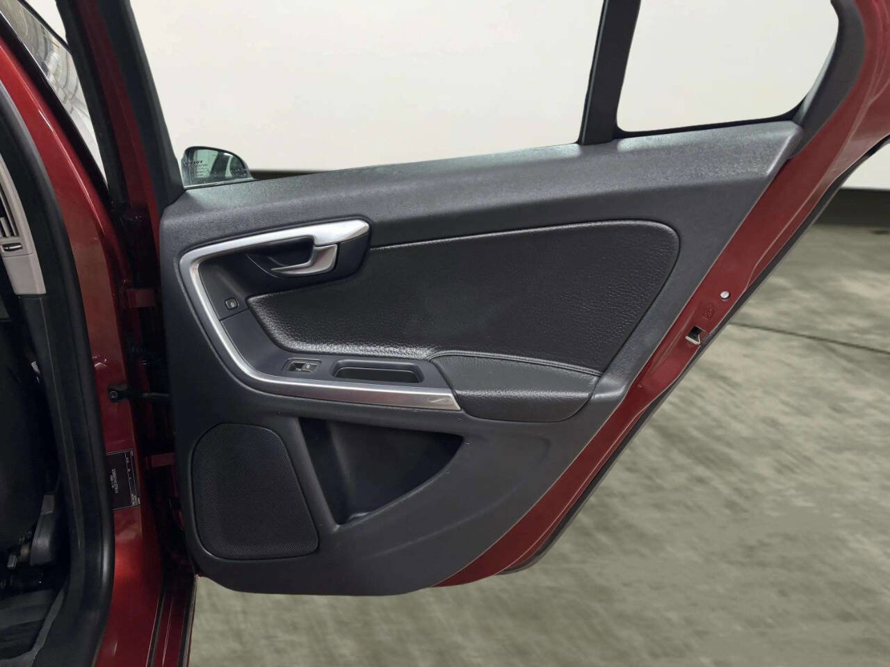 Used 2012 Volvo S60 T5 image 16