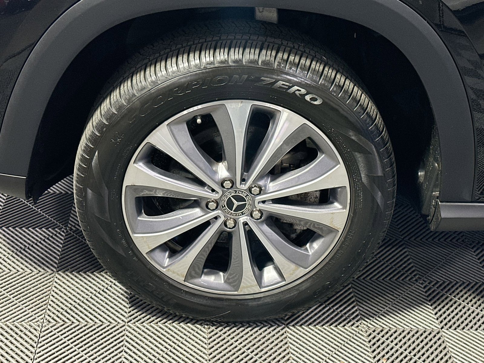 Used 2021 Mercedes-Benz GLE 350 4MATIC image 12