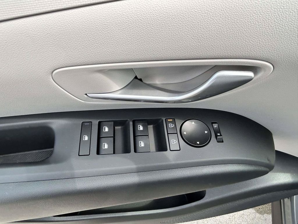 New 2026 Hyundai Tucson SEL Plus FWD image 16